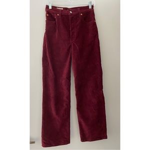 Levi’s Ribcage Straight Corduroy Pants